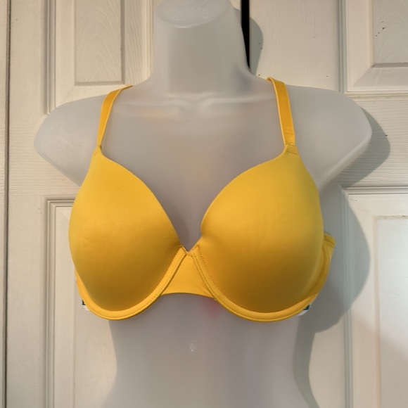 PINK Victoria's Secret Yellow Wear Everywhere T-Shirt Lightly Lined Bra 36D - Picture 4 of 16